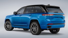 2022 Jeep® Grand Cherokee High Altitude 4xe in Hydro Blue. (Jeep) (4).jpg